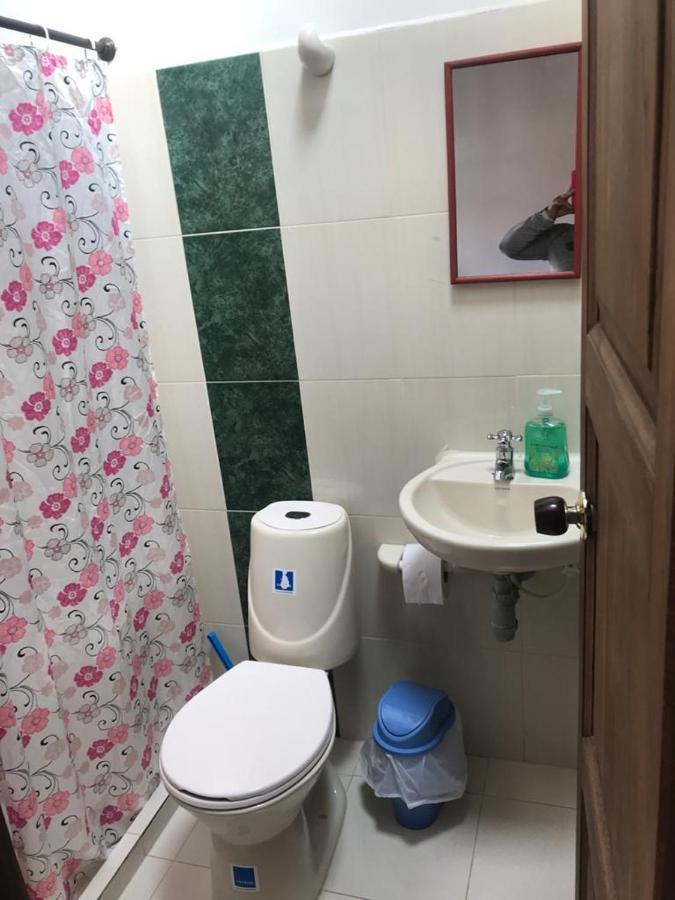 Sergeant Pepper'S Hostel Хардин Экстерьер фото