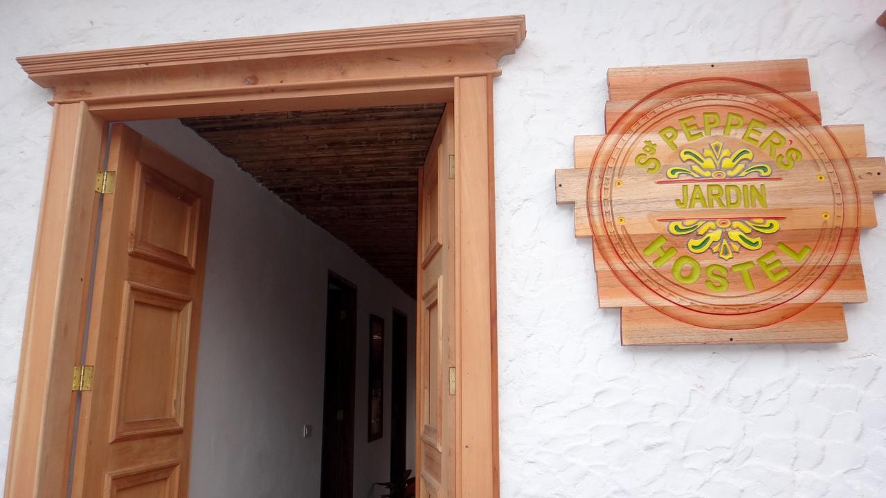 Sergeant Pepper'S Hostel Хардин Экстерьер фото