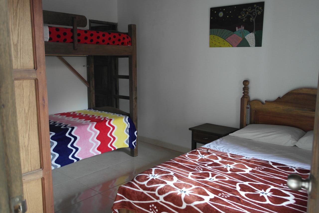 Sergeant Pepper'S Hostel Хардин Экстерьер фото