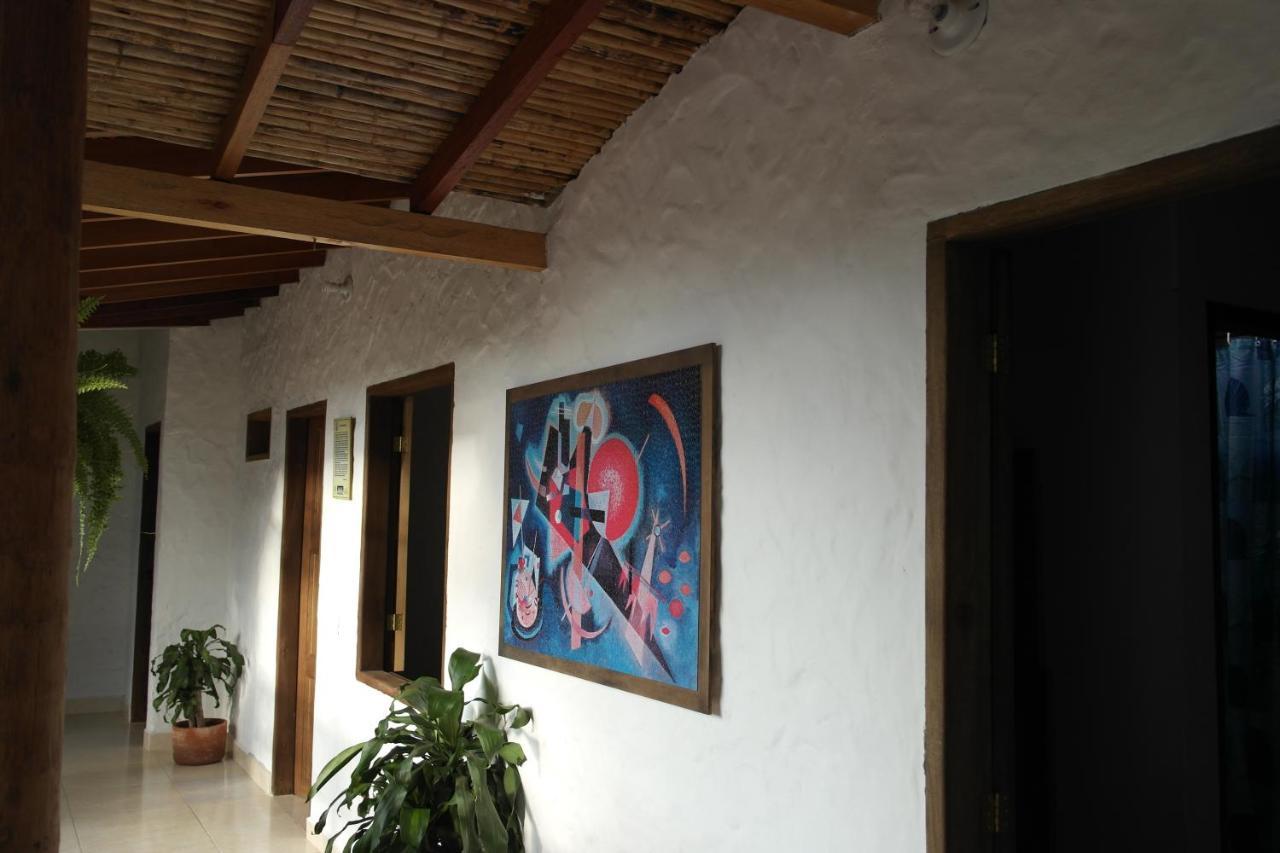 Sergeant Pepper'S Hostel Хардин Экстерьер фото